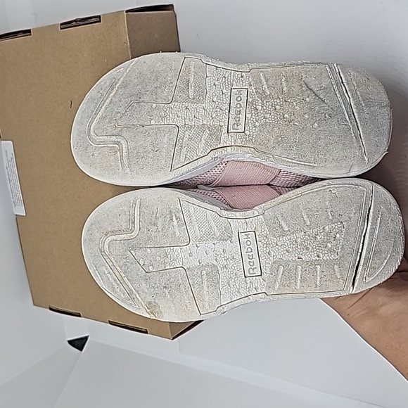 Reebok Slip-on Shoes in Kids Size 10 - Picture 5 of 6